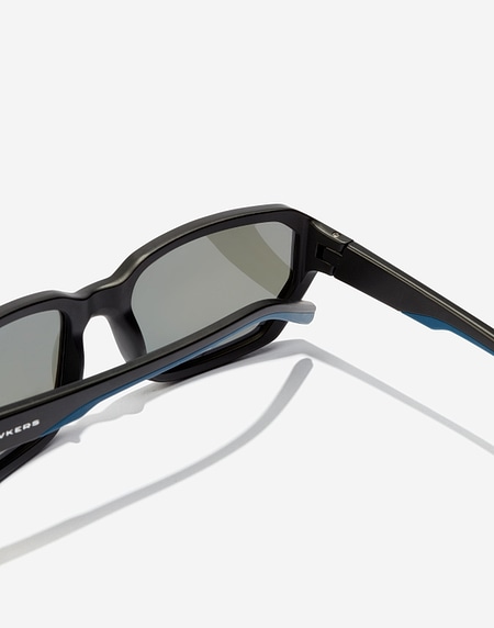 Gafas de sol Hawkers BOLT - POLARIZED BLACK BLUE SKY