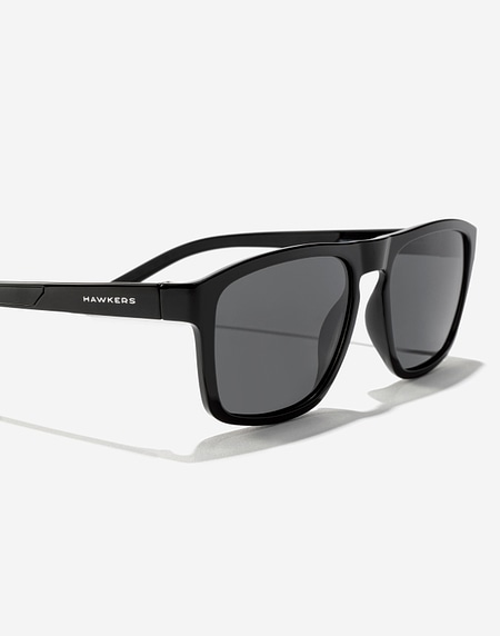 Gafas de sol Hawkers LION - POLARIZED BLACK DARK