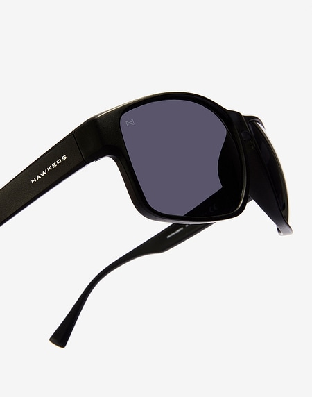 Gafas de sol Hawkers FASTER RAW - POLARIZED BLACK DARK