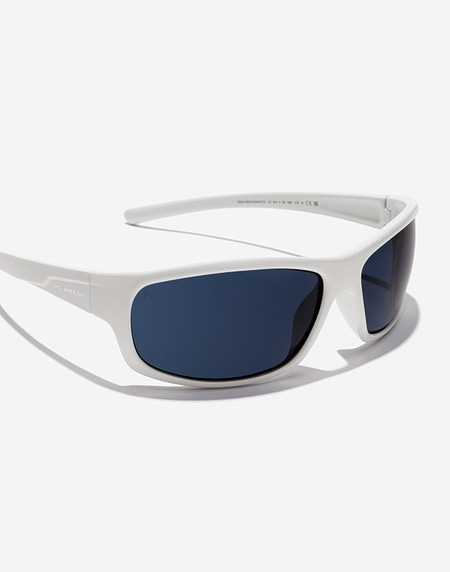 Gafas de sol Hawkers BOOST - WHITE DARK BLUE