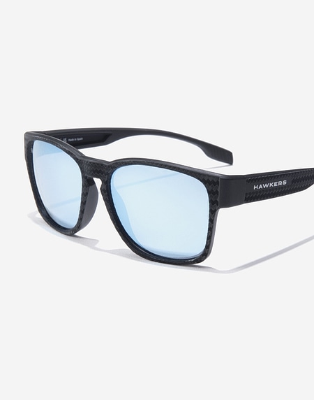 Gafas de sol Hawkers CORE RAW CARBON FIBER - POLARIZED BLACK BLUE CHROME