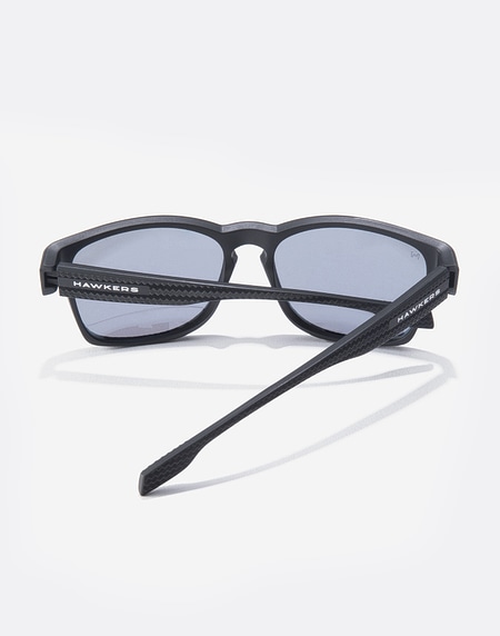 Gafas de sol Hawkers CORE RAW CARBON FIBER - POLARIZED BLACK BLUE CHROME