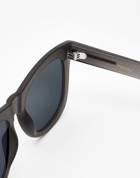 Gafas de sol Hawkers FROZEN GREY ROSE GOLD NOBU