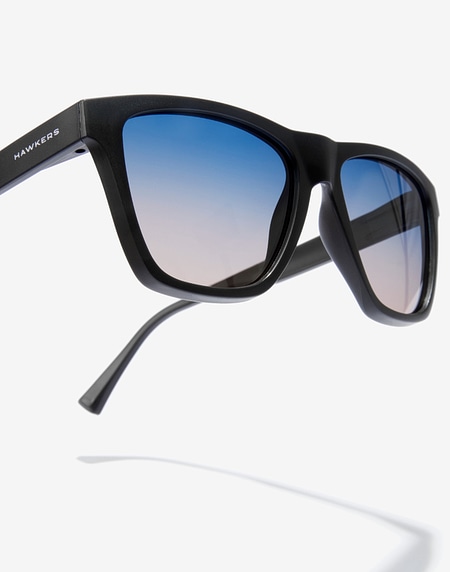 Gafas de sol Hawkers ONE LS RAW - BLACK BLUE TO PEACH