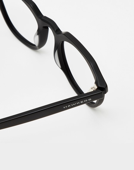 Blue Light Hawkers BLACK CHARDON