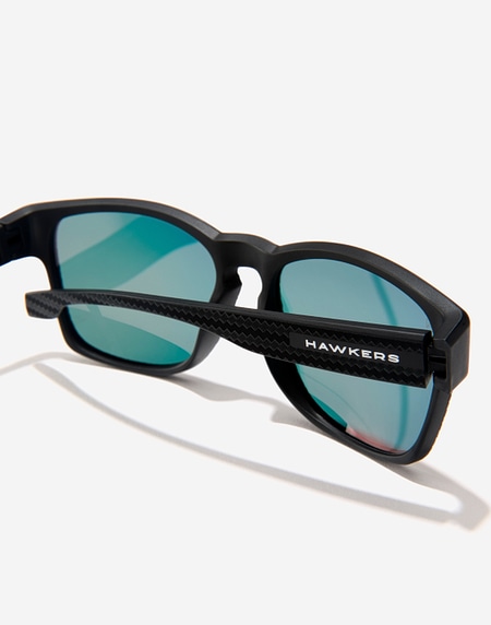 Gafas de sol Hawkers CORE RAW CARBON FIBER - POLARIZED BLACK RUBY