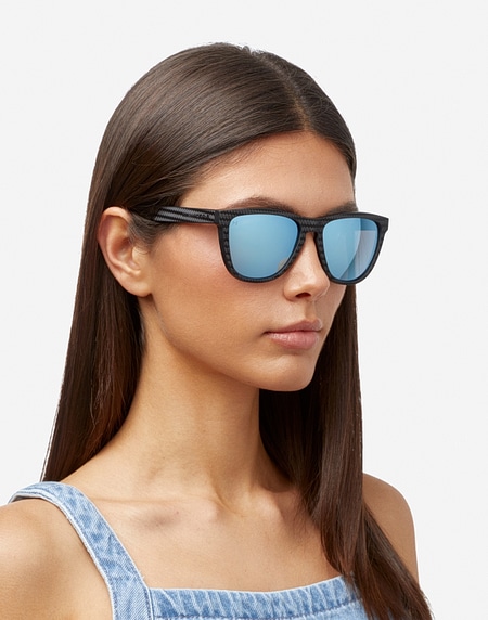 Gafas de sol Hawkers ONE RAW CARBON FIBER - POLARIZED BLUR CHROME