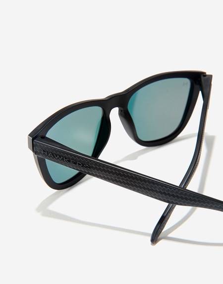 Gafas de sol Hawkers ONE RAW CARBON FIBER - POLARIZED BLACK RUBY