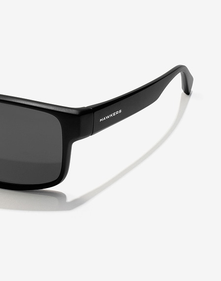 Gafas de sol Hawkers POLARIZED BLACK DARK FASTER