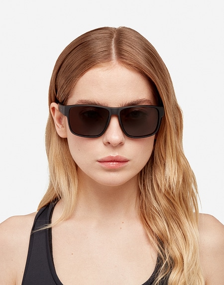 Gafas de sol Hawkers POLARIZED BLACK DARK FASTER