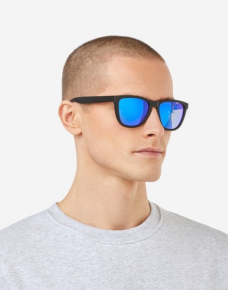 Gafas de sol Hawkers ONE RAW - POLARIZED BLACK SKY